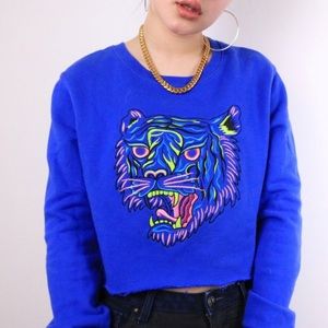 🐯 CROPPED TNA TIGER GRAPHIC SWEATER 🐯